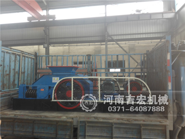800×600對(duì)輥制沙機(jī)