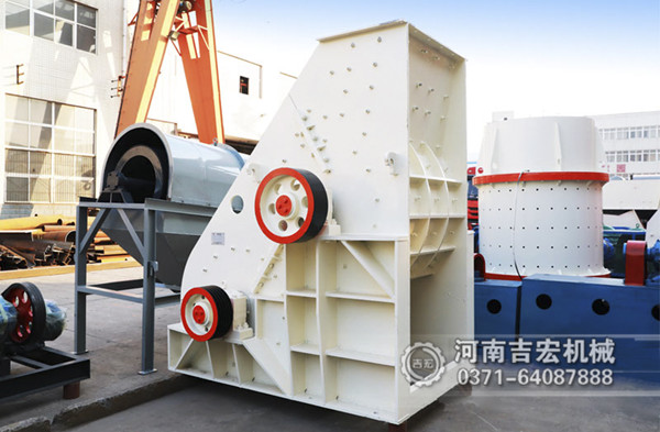 雙級破碎機(jī)：干濕通吃,液壓開合易檢修,無篩底永不堵！